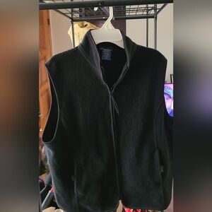 Never Worn/New, Black Fleece Zip-Up Vest With Pockets